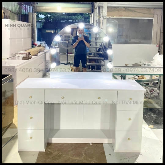 BÀN TRANG ĐIỂM – BP001