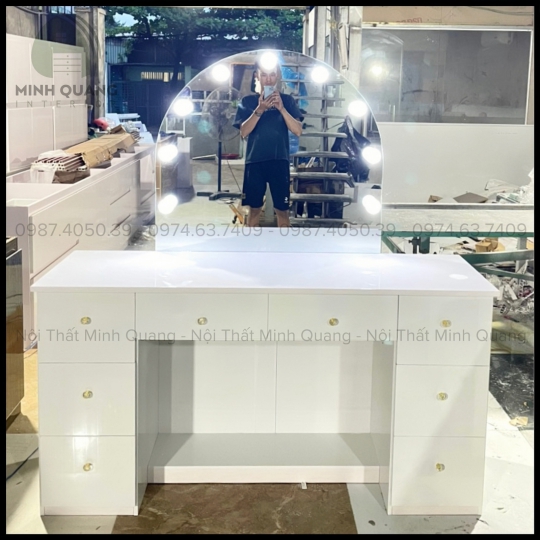 BÀN TRANG ĐIỂM – BP001