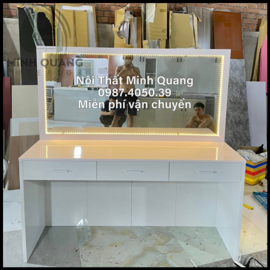BÀN TRANG ĐIỂM – BP004