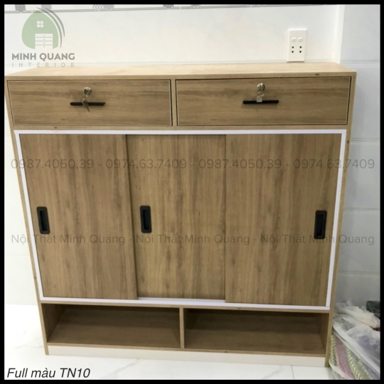 Kệ tủ giày nhựa Đài Loan bền bỉ, dễ vệ sinh, và thiết kế ngăn nắp, giúp khách sắp xếp giày dép gọn gàng KT0040