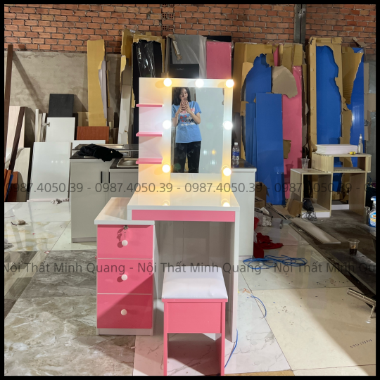 BÀN TRANG ĐIỂM – BP005