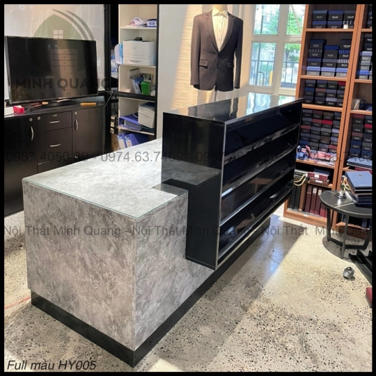 Mẫu bàn quầy cực hot tại xưởng Minh Quang nổi bật với thiết kế độc đáo và tone màu cực sang trọng KT0013