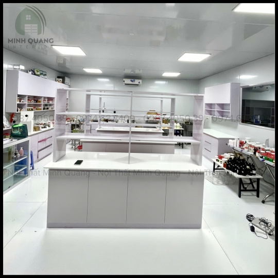 Hoàn thiện dự án phòng thí nghiệm cho khách sử dụng chất liệu nhựa Vinco bền bỉ và an toàn KT0035