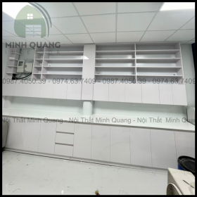 Tủ kệ trưng bày làm theo yêu cầu KT001